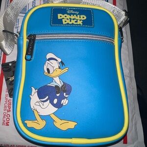 NWT Disney Donald Duck Deluxe Crossbody Bag